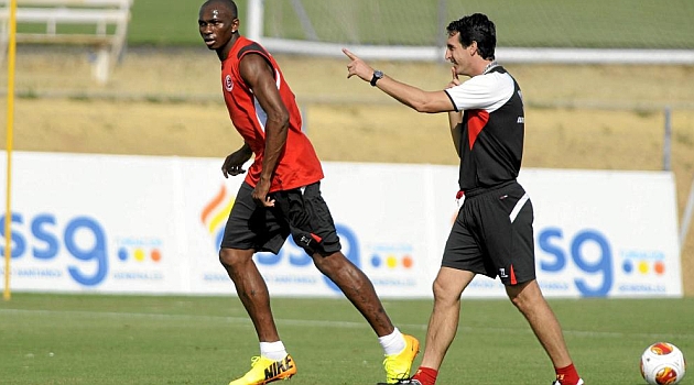 Mbia encense le coach du PSG Mbia encense le coach du PSG
