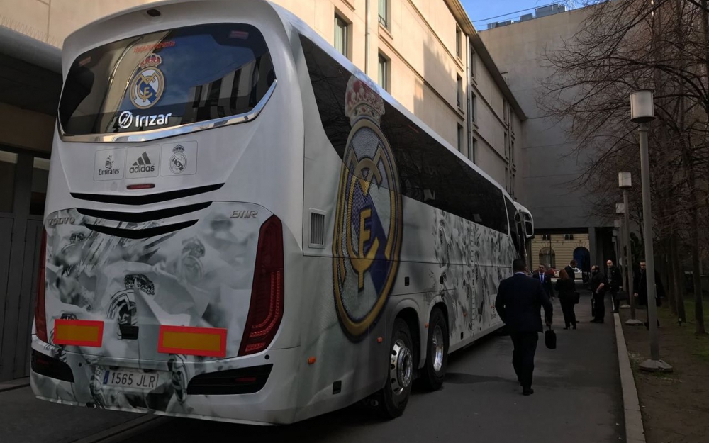 Mauvais perdant, le PSG aurait-il voulu laisser exposé le car du Real Madrid ? Mauvais perdant, le PSG aurait-il voulu laisser exposé le car du Real Madrid ?