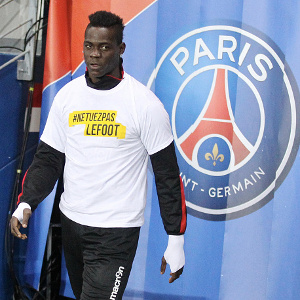 Le tacle de Balotelli au PSG Le tacle de Balotelli au PSG