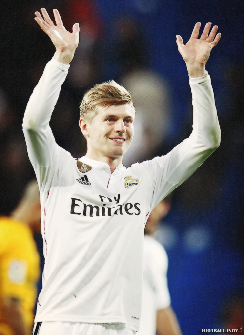 Toni Kroos, raconté par Stéphane Mbia Toni Kroos, raconté par Stéphane Mbia