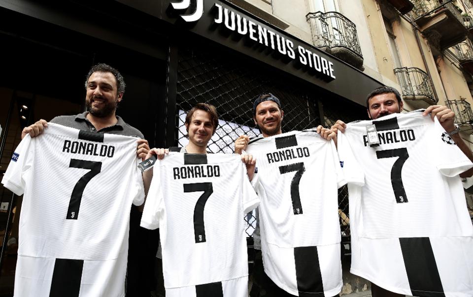 Des travailleurs italiens appellent à la grève à cause du transfert de Ronaldo