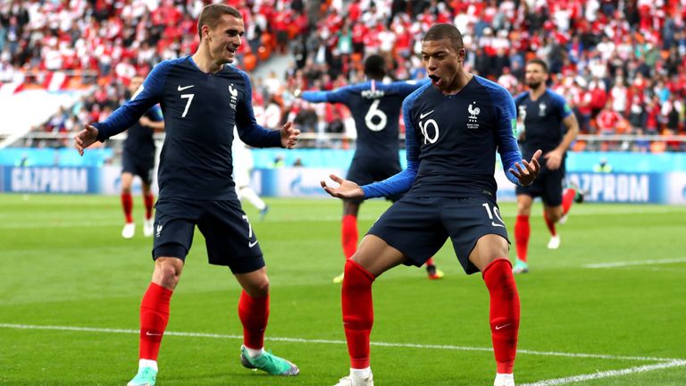 Un basketteur camerounais propose Mbappé au Real Madrid Un basketteur camerounais propose Mbappé au Real Madrid