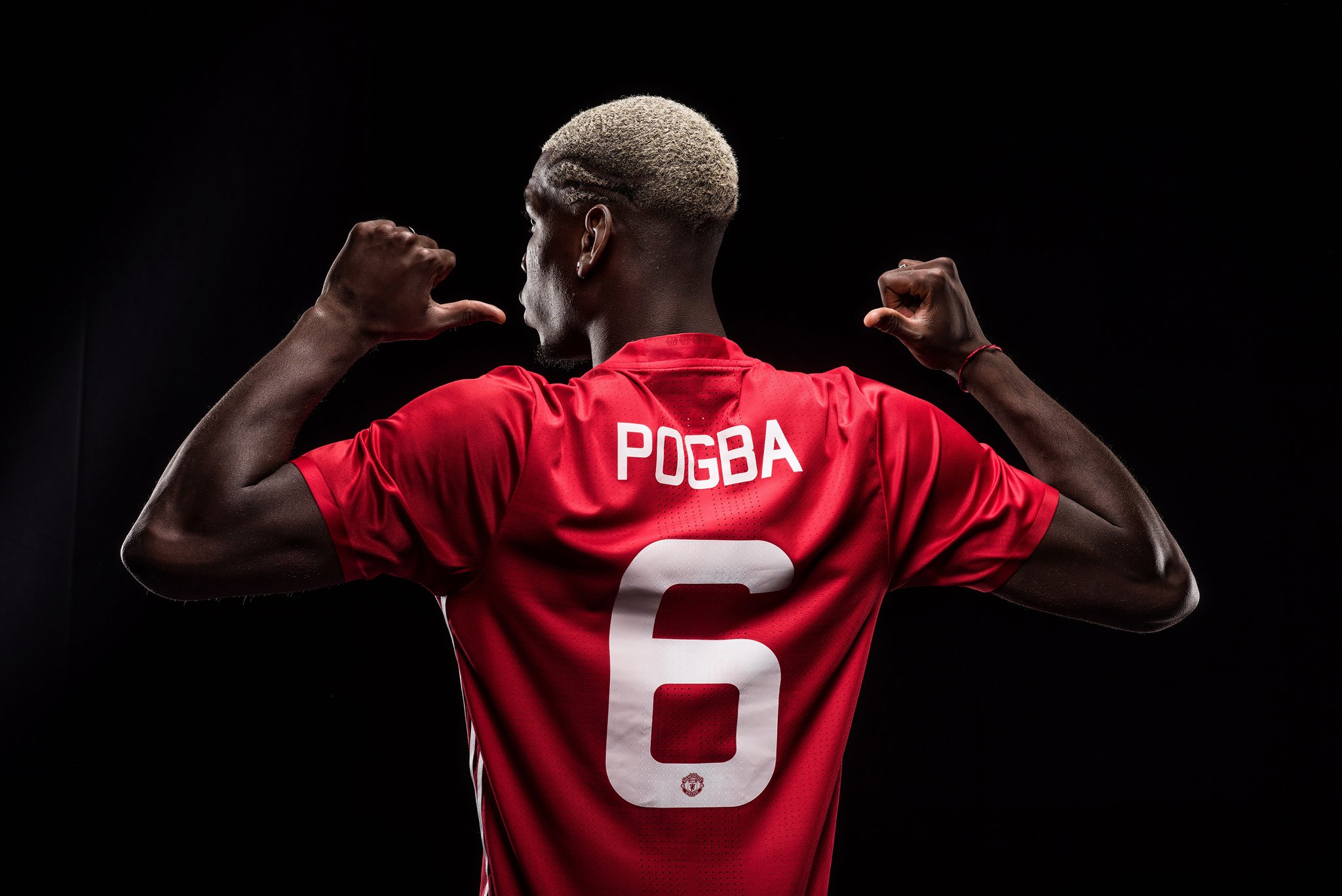 Pogba vend le plus de maillots en Angleterre 