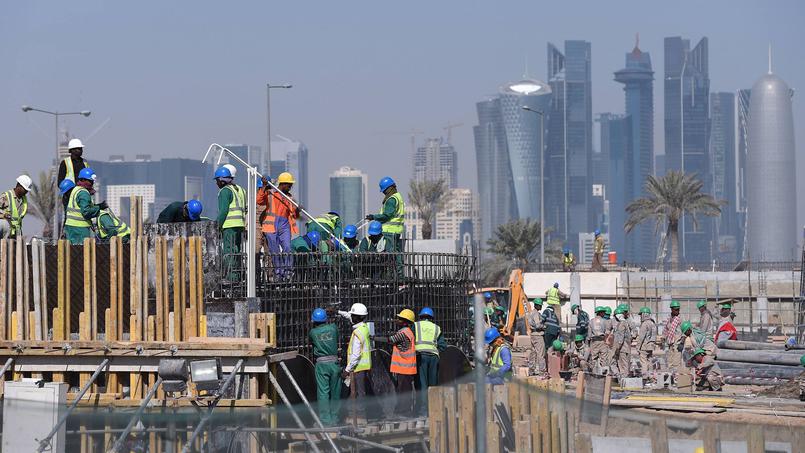 Mondial 2022 : le Qatar épinglé au sujet du respect des droits des travailleurs