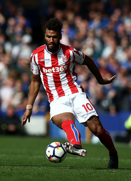 Toujours pas de coach pour Choupo- Moting et Stoke City 
