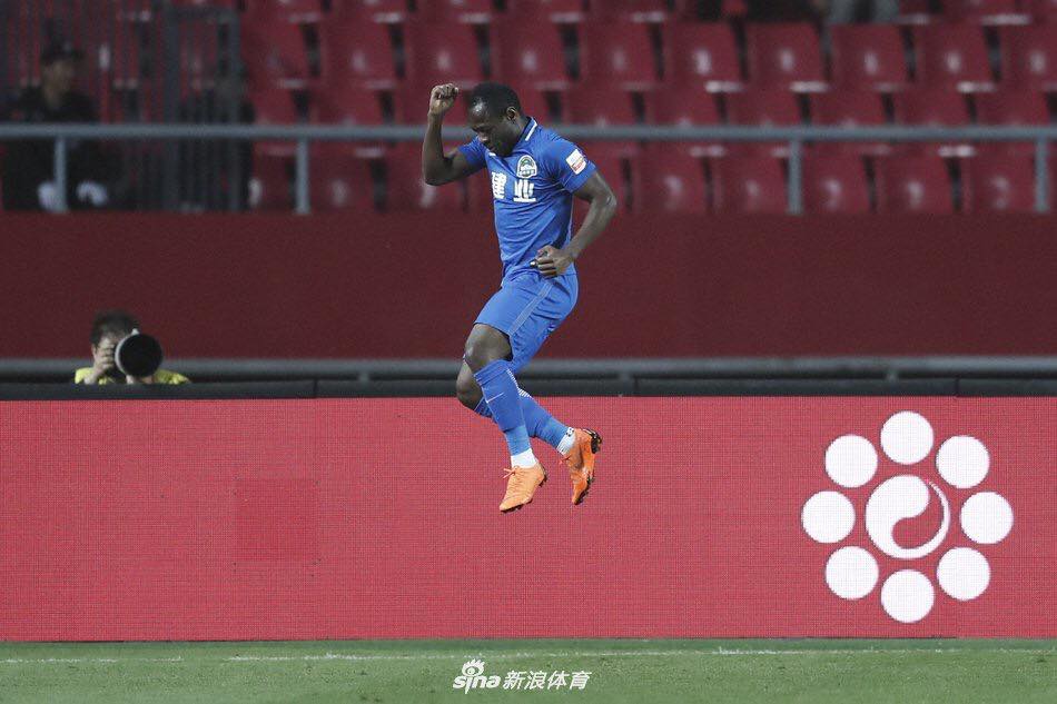 Bassogog met fin à la série de défaites de Henan Jianye Bassogog met fin à la série de défaites de Henan Jianye