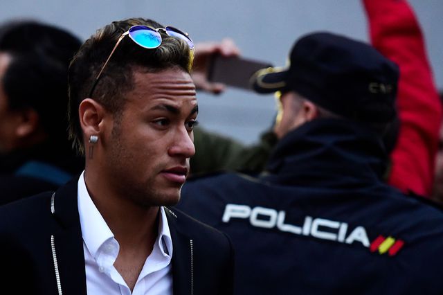 Retrouvailles au tribunal mardi entre Neymar et le Barça 