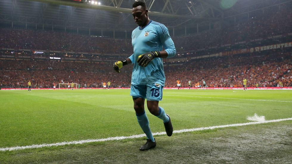 Kameni poussé vers la sorte à Fenerbahçe ?