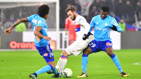 Zambo Anguissa, orphelin de Luis Gustavo au milieu de terrain
