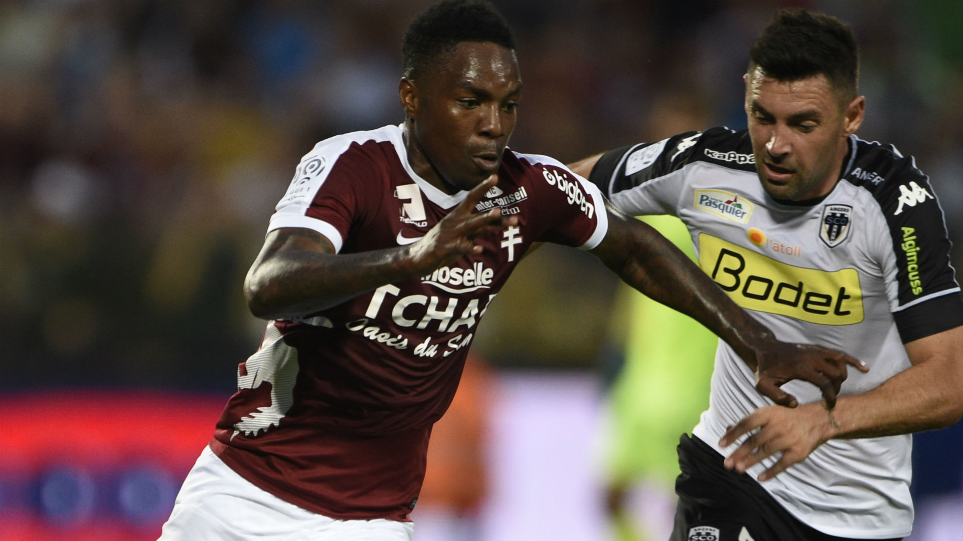 Mandjeck et Assou-Ekotto, relégué en 2è division Mandjeck et Assou-Ekotto, relégué en 2è division