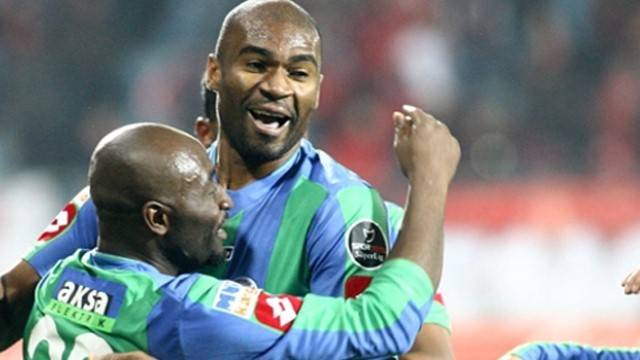 Kweuke revient en 1ère division en Turquie Kweuke revient en 1ère division en Turquie