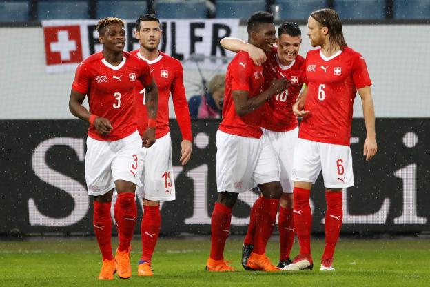 Embolo s’amuse avec la Suisse 