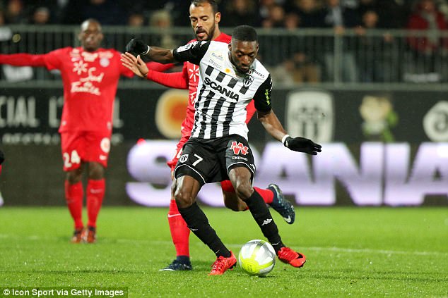 Au tour de Valence de s’intéresser à Toko Ekambi Au tour de Valence de s’intéresser à Toko Ekambi