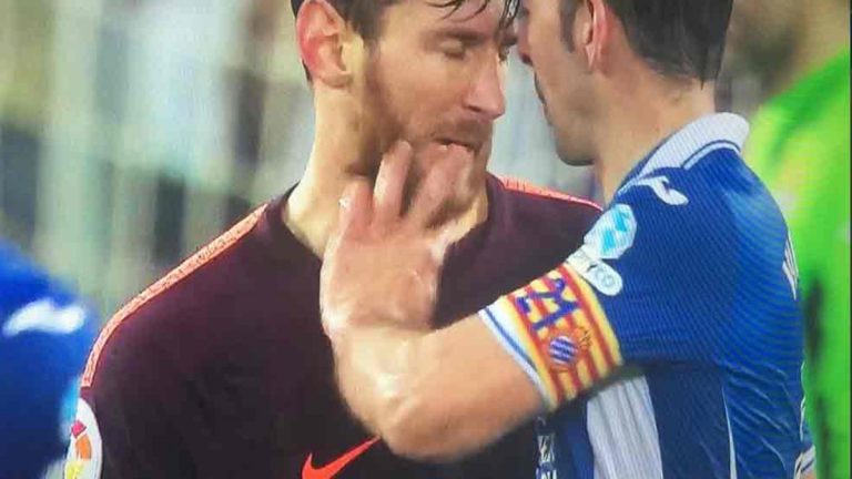 FC Barcelone :insulte raciste, vilain geste sur Messi… L’Espanyol a fait vriller le derby FC Barcelone :insulte raciste, vilain geste sur Messi… L’Espanyol a fait vriller le derby