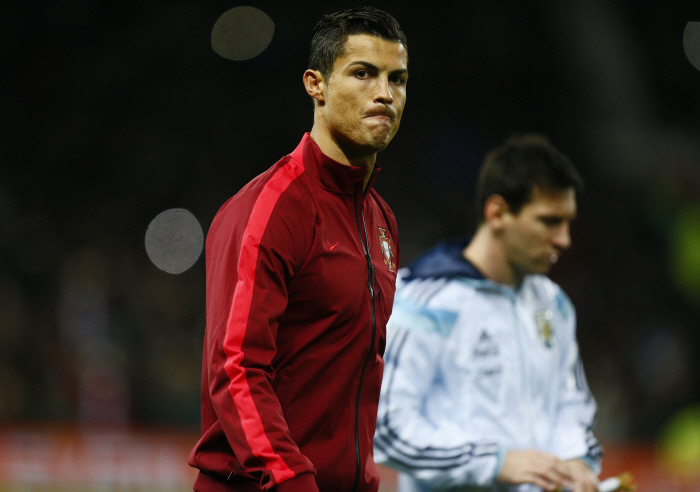Cristiano Ronaldo peut empêcher Messi d’égaler Maradona ! Cristiano Ronaldo peut empêcher Messi d’égaler Maradona !