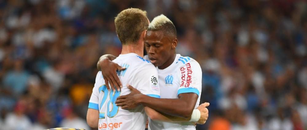 Valère Germain félicite Clinton Njie