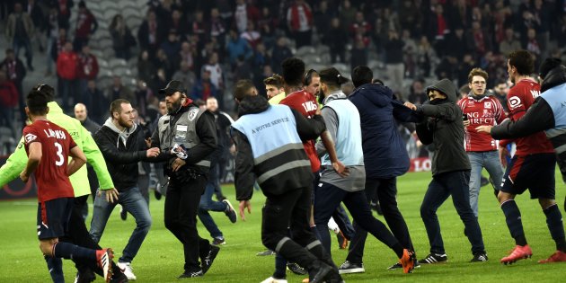 Pour protéger Amadou et ses coéquipiers, Lille jouera à huis clos Pour protéger Amadou et ses coéquipiers, Lille jouera à huis clos