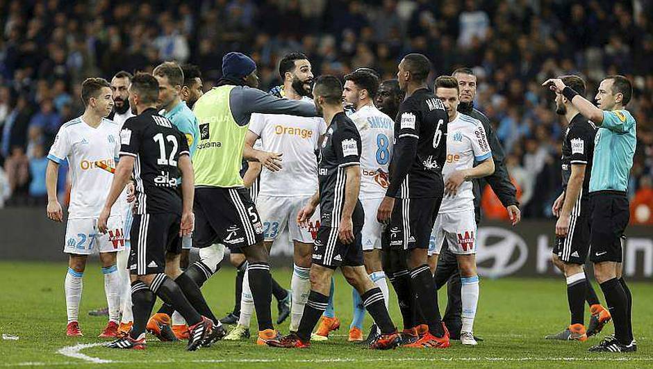 Bagarre générale entre l’OM et l’OL sans Zambo et Njie