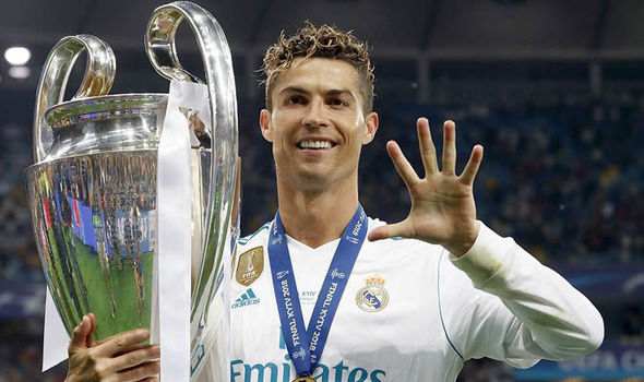 Cristiano Ronaldo aurait informé ses coéquipiers qu'il ne poursuivrait pas l'aventure avec le Real Madrid !