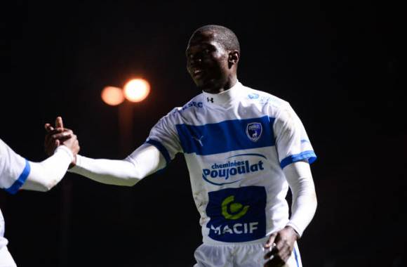 Un doublé de Dona Ndoh et Niort renoue avec la victoire Un doublé de Dona Ndoh et Niort renoue avec la victoire
