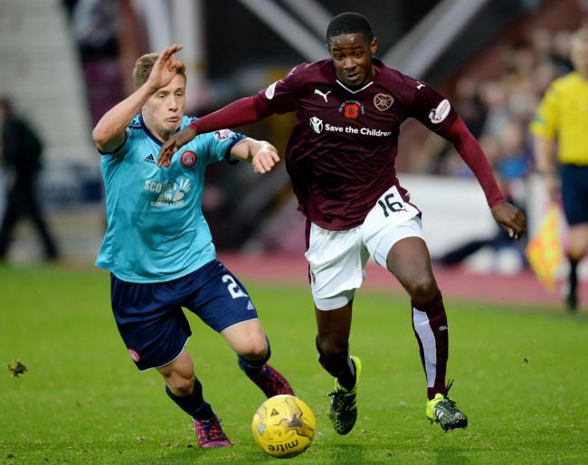 Large victoire pour Hearts, avec Djoum de retour Large victoire pour Hearts, avec Djoum de retour