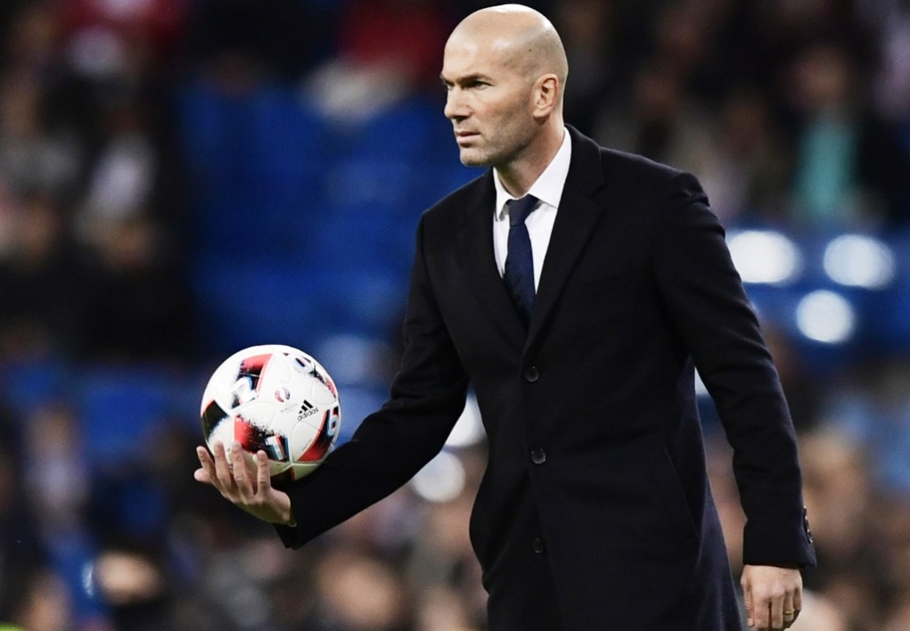 Zidane dément les rumeurs sur son départ 