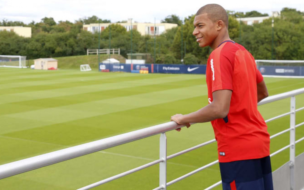 Neymar blessé, le PSG préfère préserver Mbappé Neymar blessé, le PSG préfère préserver Mbappé
