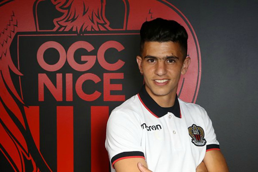 Chelsea prêt à acheter le défenseur de l'OGC Nice Attal pour 35 millions de livres en janvier Chelsea prêt à acheter le défenseur de l'OGC Nice Attal pour 35 millions de livres en janvier