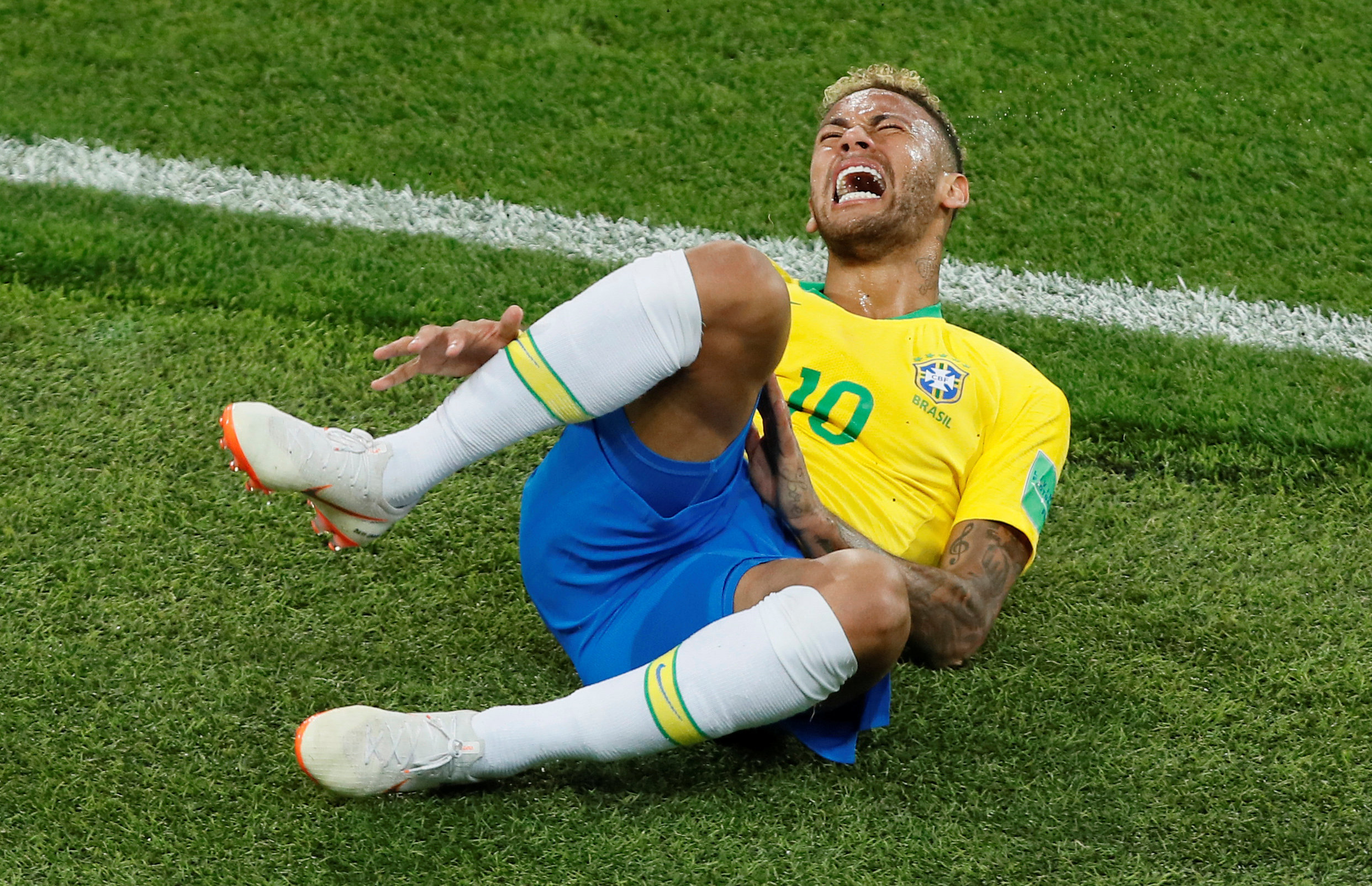 Neymar, auteur de 14 mn de simulations Neymar, auteur de 14 mn de simulations