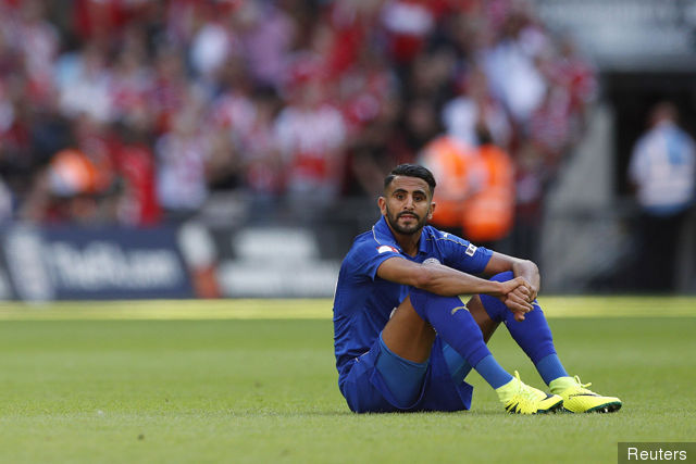 Abattu, Mahrez reste à Leicester Abattu, Mahrez reste à Leicester