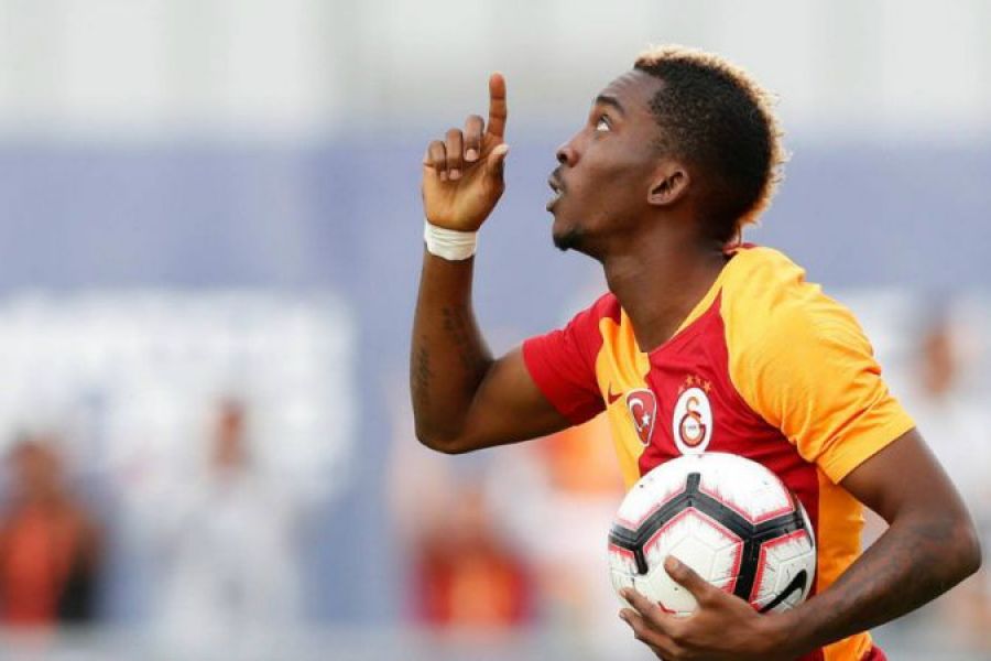Monaco a acheté l'attaquant d'Everton Onyekuru Monaco a acheté l'attaquant d'Everton Onyekuru