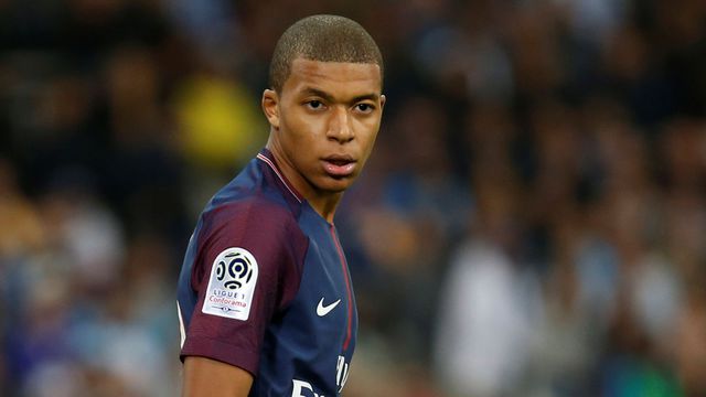 Nouveau record de précocité pour Mbappé