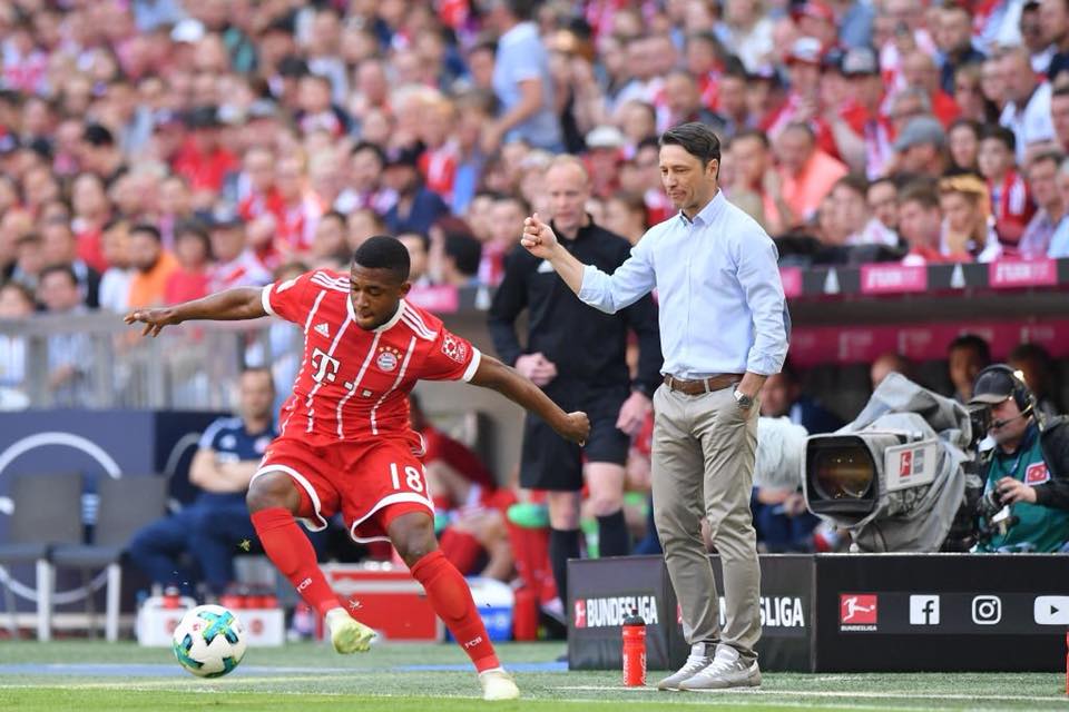 Pour son premier match avec le Bayern, Evina sort sous les applaudissements du public Pour son premier match avec le Bayern, Evina sort sous les applaudissements du public