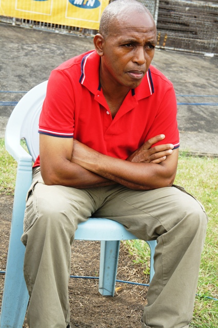 Alexandre Belinga, nommé entraîneur par intérim des Lions indomptables Alexandre Belinga, nommé entraîneur par intérim des Lions indomptables
