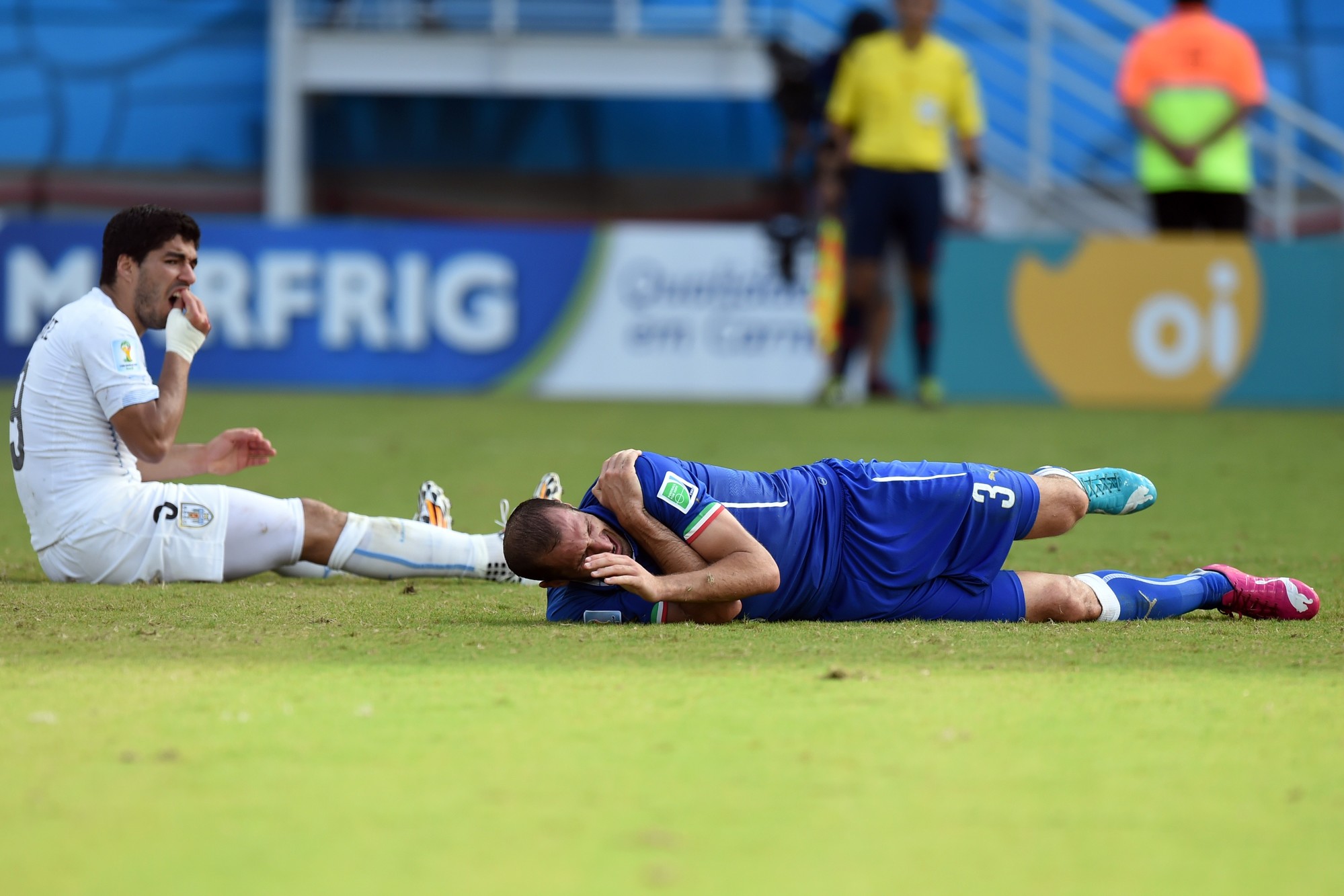 Suarez, interdit de morsure au Mondial par un enfant Suarez, interdit de morsure au Mondial par un enfant