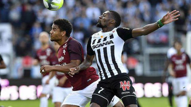 Toko Ekambi maintient Angers en Ligue 1 Toko Ekambi maintient Angers en Ligue 1