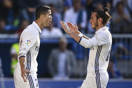 Real Madrid – Mercato :Gareth Bale aurait déjà annoncé son futur club à CR7 ! Real Madrid – Mercato :Gareth Bale aurait déjà annoncé son futur club à CR7 !