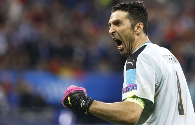 Buffon veut jouer avec l’Italie jusqu’à 60 ans Buffon veut jouer avec l’Italie jusqu’à 60 ans
