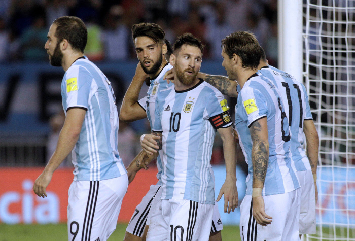 Résultats – Mondial 2018 : Neymar décisif avec le Brésil, Messi plonge avec l’Argentine