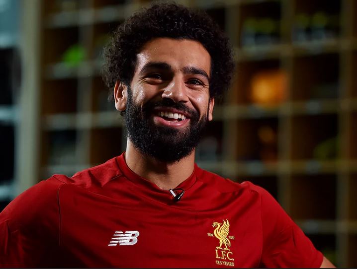 Salah signe à Liverpool 