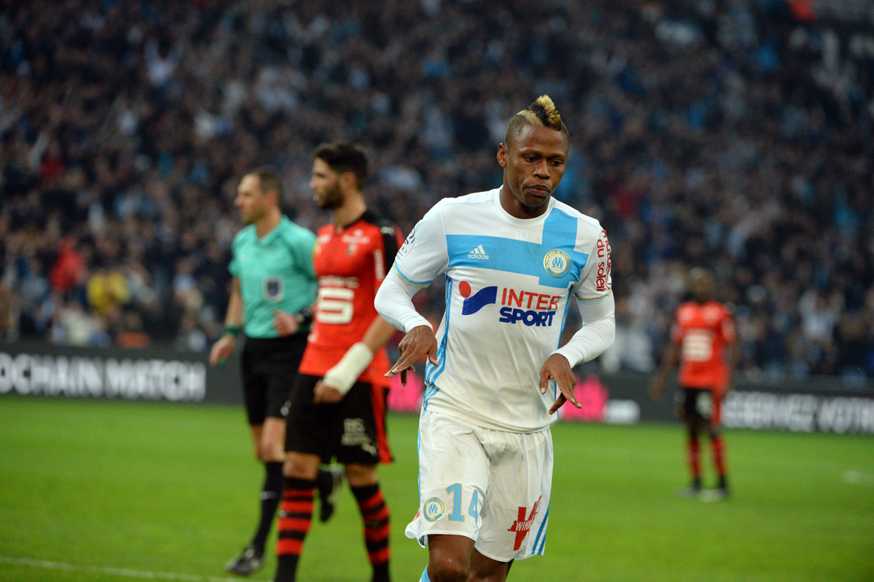 Njie peut remercier Mitroglou pour son but Njie peut remercier Mitroglou pour son but