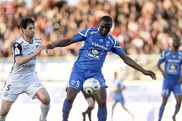 Un quinzième but inutile pour Dona Ndoh Un quinzième but inutile pour Dona Ndoh
