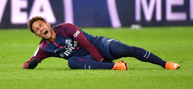Coup dur pour le PSG, Neymar devrait être absent contre le Real Madrid 