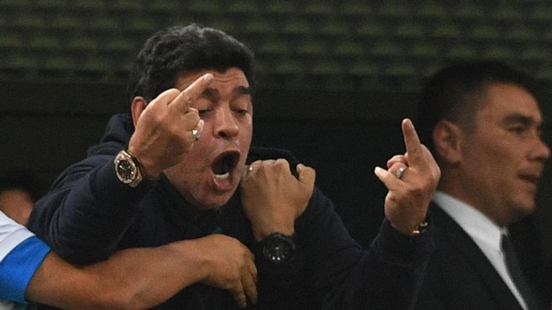 Victime d’un malaise, Maradona va bien Victime d’un malaise, Maradona va bien