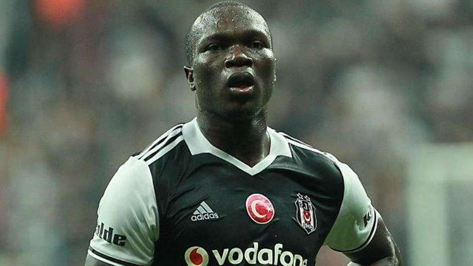 Vincent Aboubakar, absent avec le FC porto en Ligue des champions Vincent Aboubakar, absent avec le FC porto en Ligue des champions