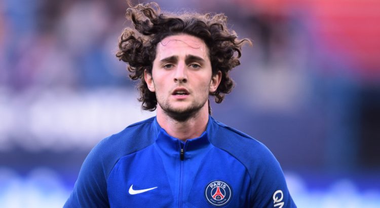 Mercato : Entre le PSG et le Barça, Adrien Rabiot a fait son choix! Mercato : Entre le PSG et le Barça, Adrien Rabiot a fait son choix!
