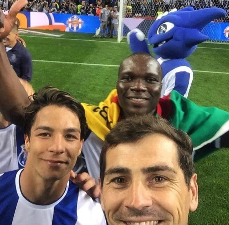 Aboubakar célèbre son titre avec le FC Porto