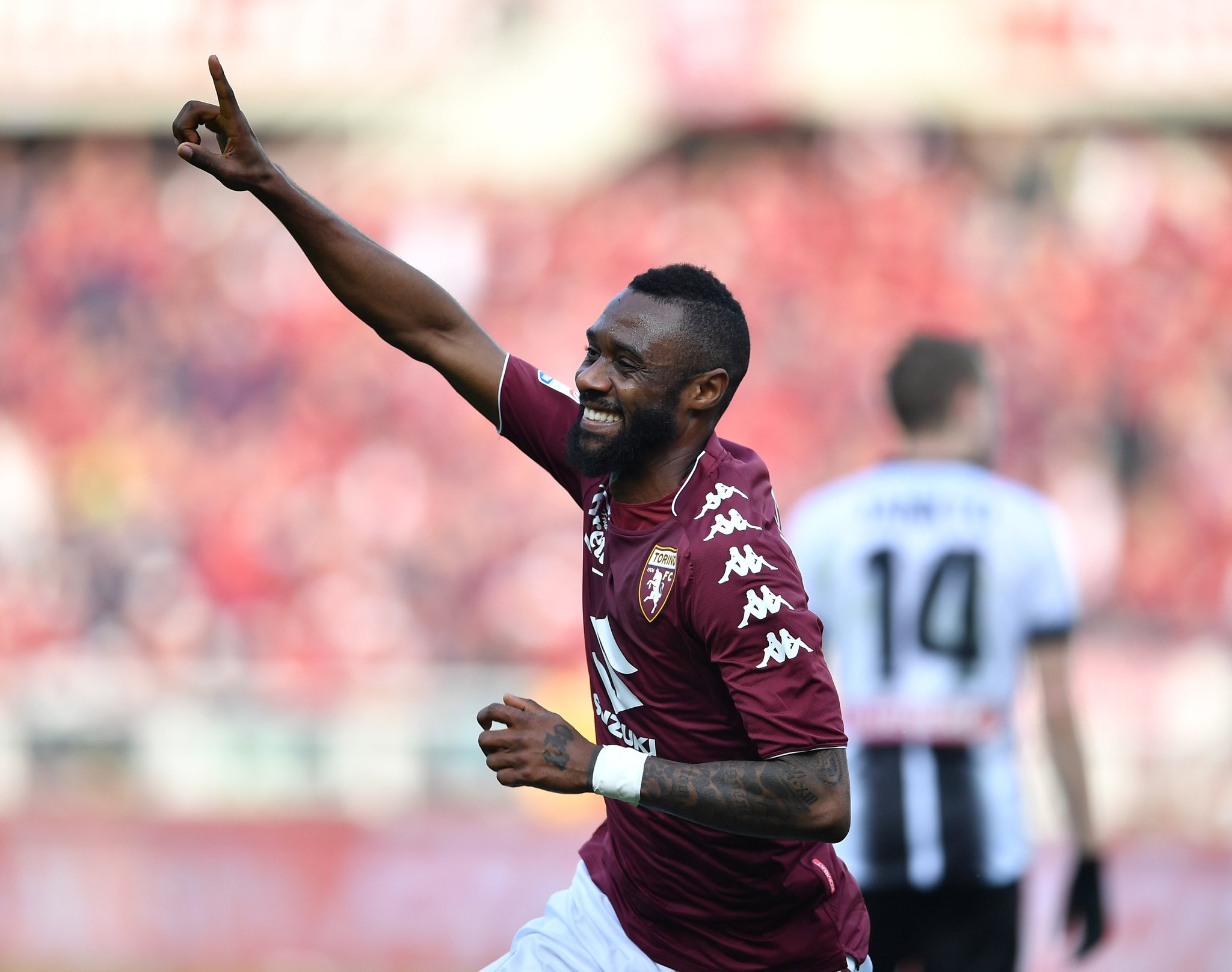 Nkoulou, récompensé par un Award au Torino Nkoulou, récompensé par un Award au Torino