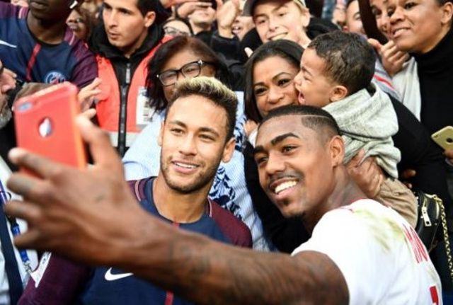 Un selfie polémique entre Malcom et Neymar 