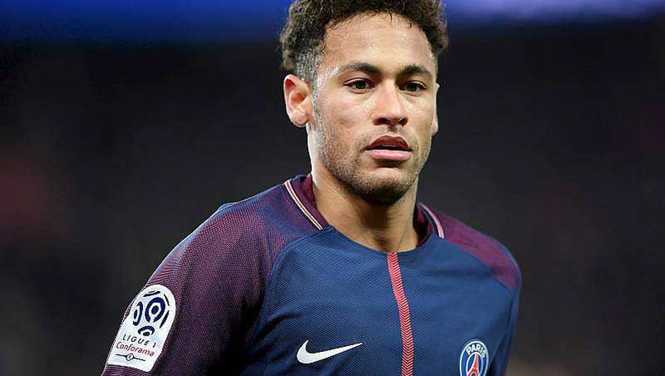 Le PSG dément une demande d’augmentation de Neymar Le PSG dément une demande d’augmentation de Neymar